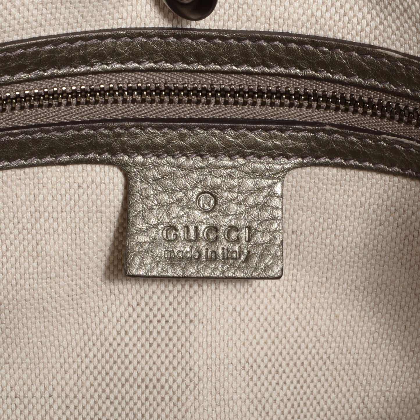 Metallic Pebbled Calfskin Medium Soho Chain Shoulder Bag Sasso