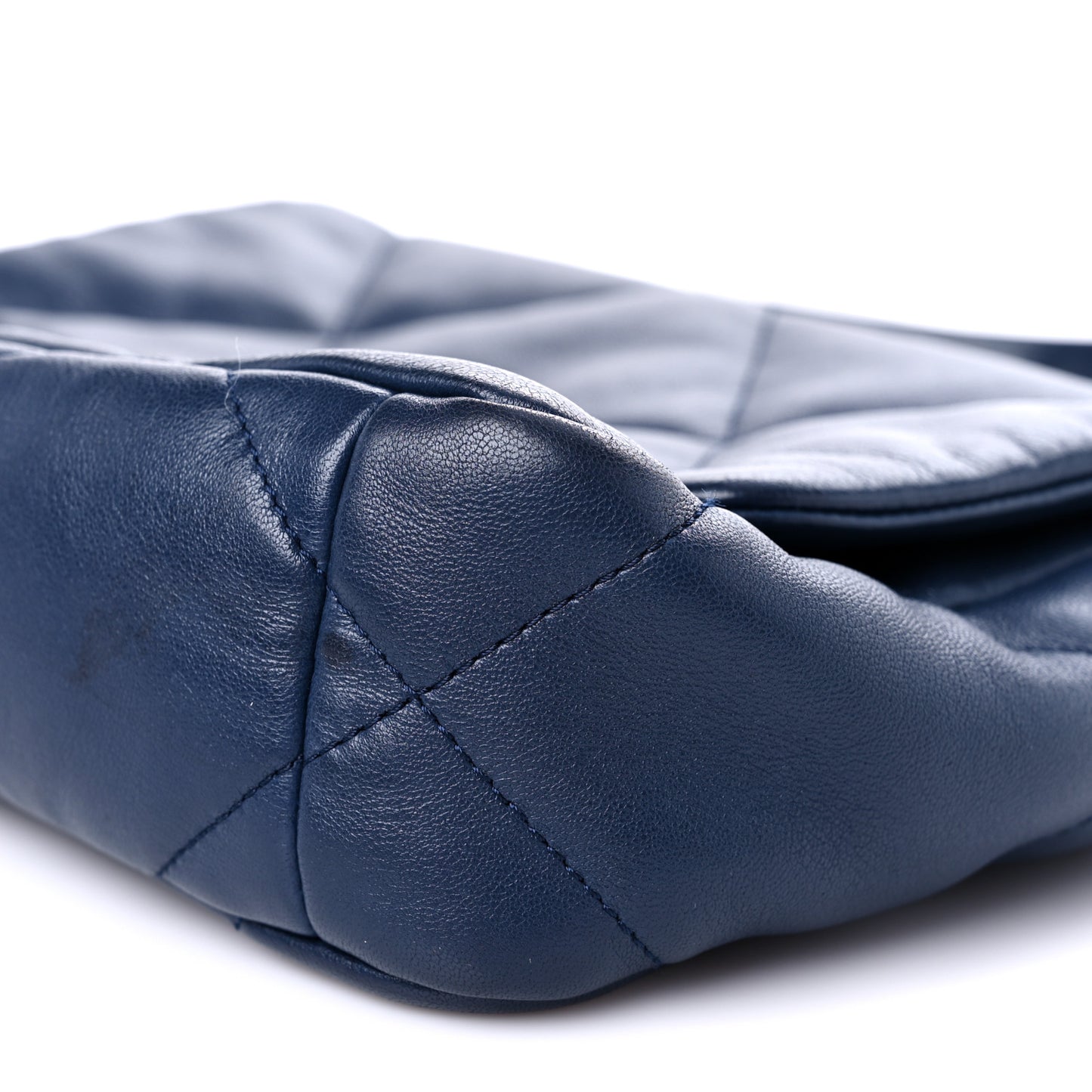 Lambskin Quilted Medium Chanel 19 Flap Navy Blue