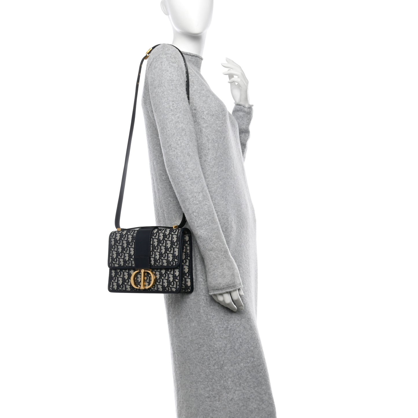 Oblique 30 Montaigne Flap Bag Blue
