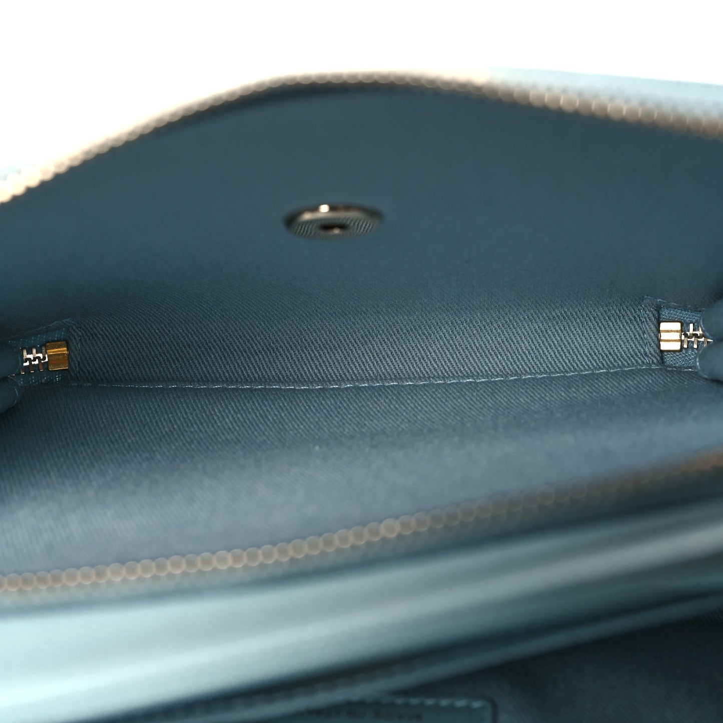 Caviar Quilted Medium Business Affinity Flap Light Blue