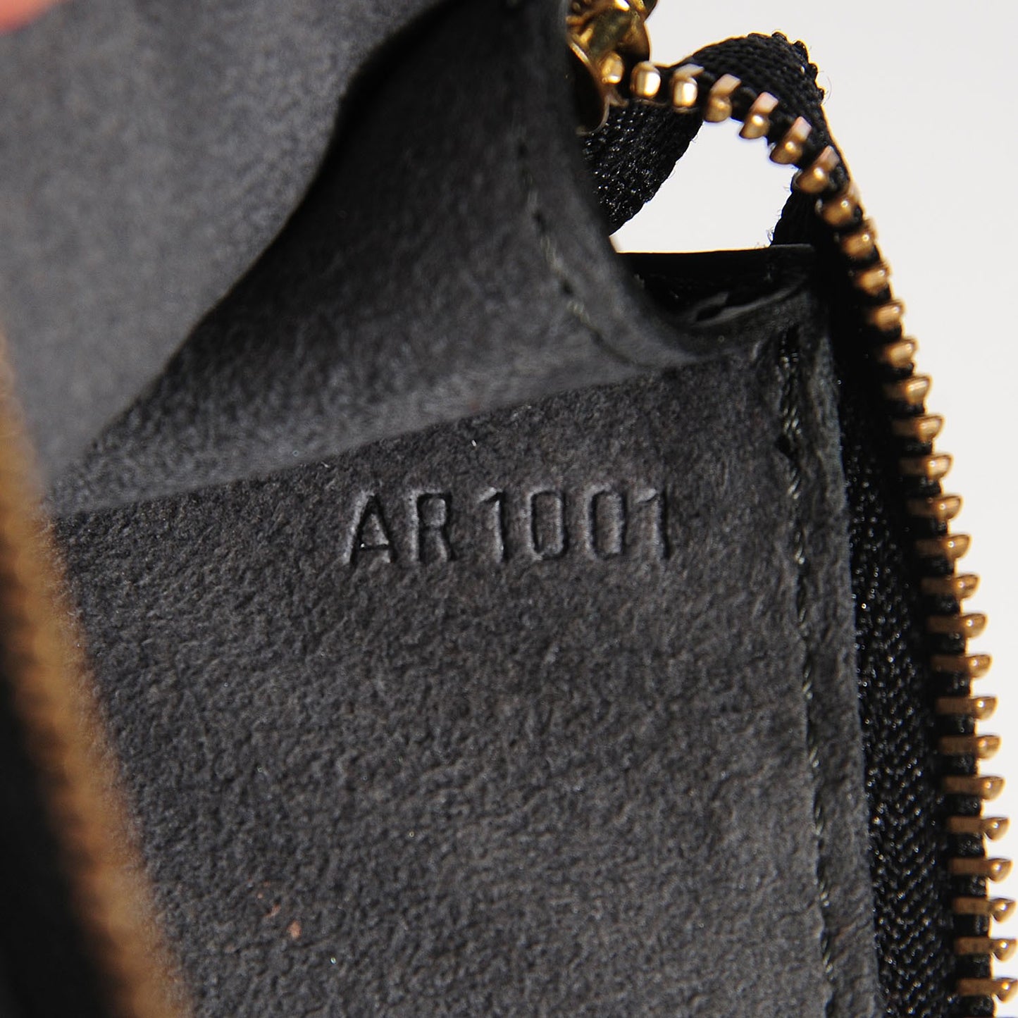 Epi Pochette Accessories 24 Black