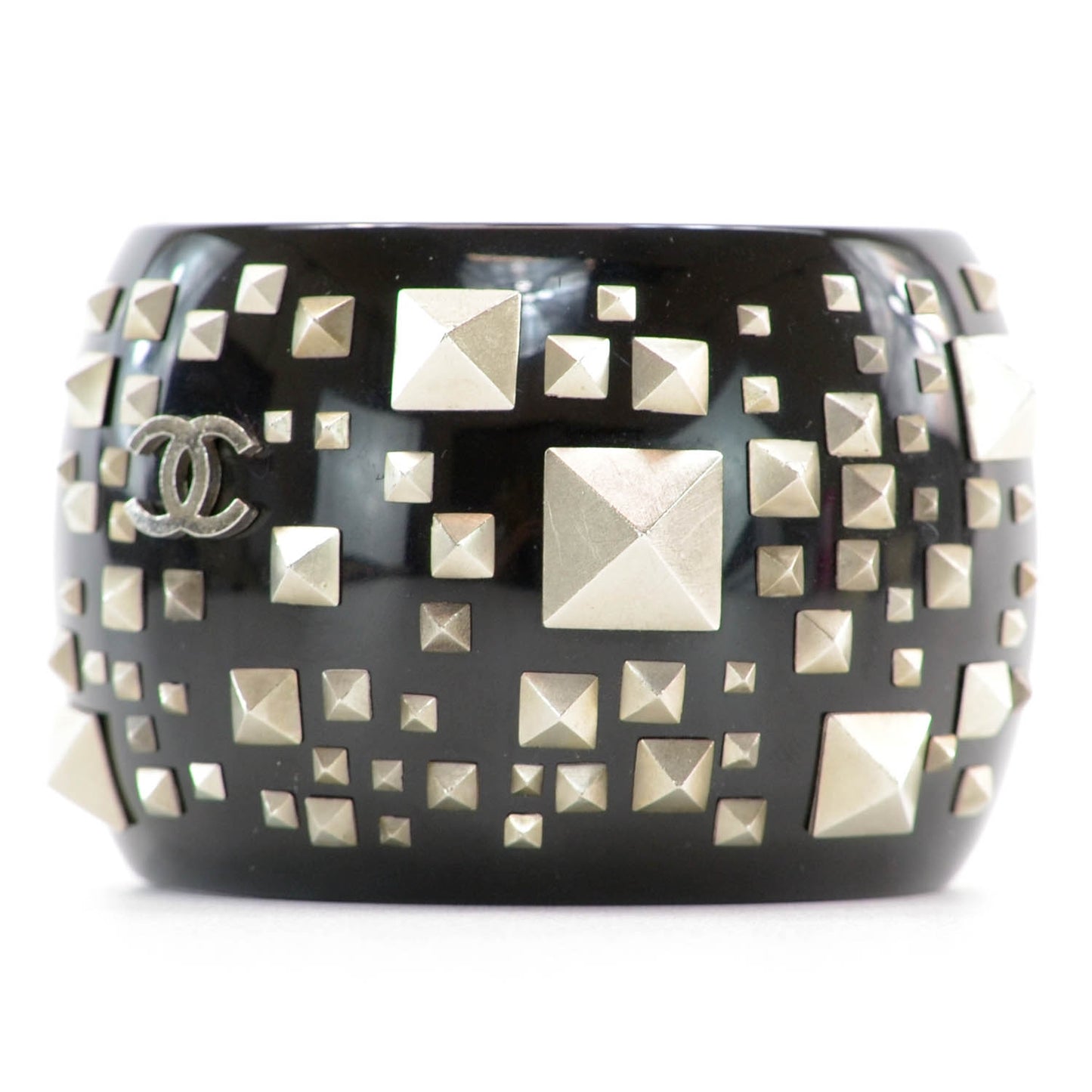 Resin Studded CC Wide Cuff Black