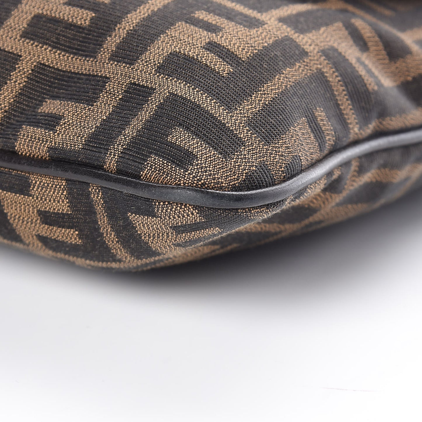 Zucca Small Crossbody Bag Tobacco