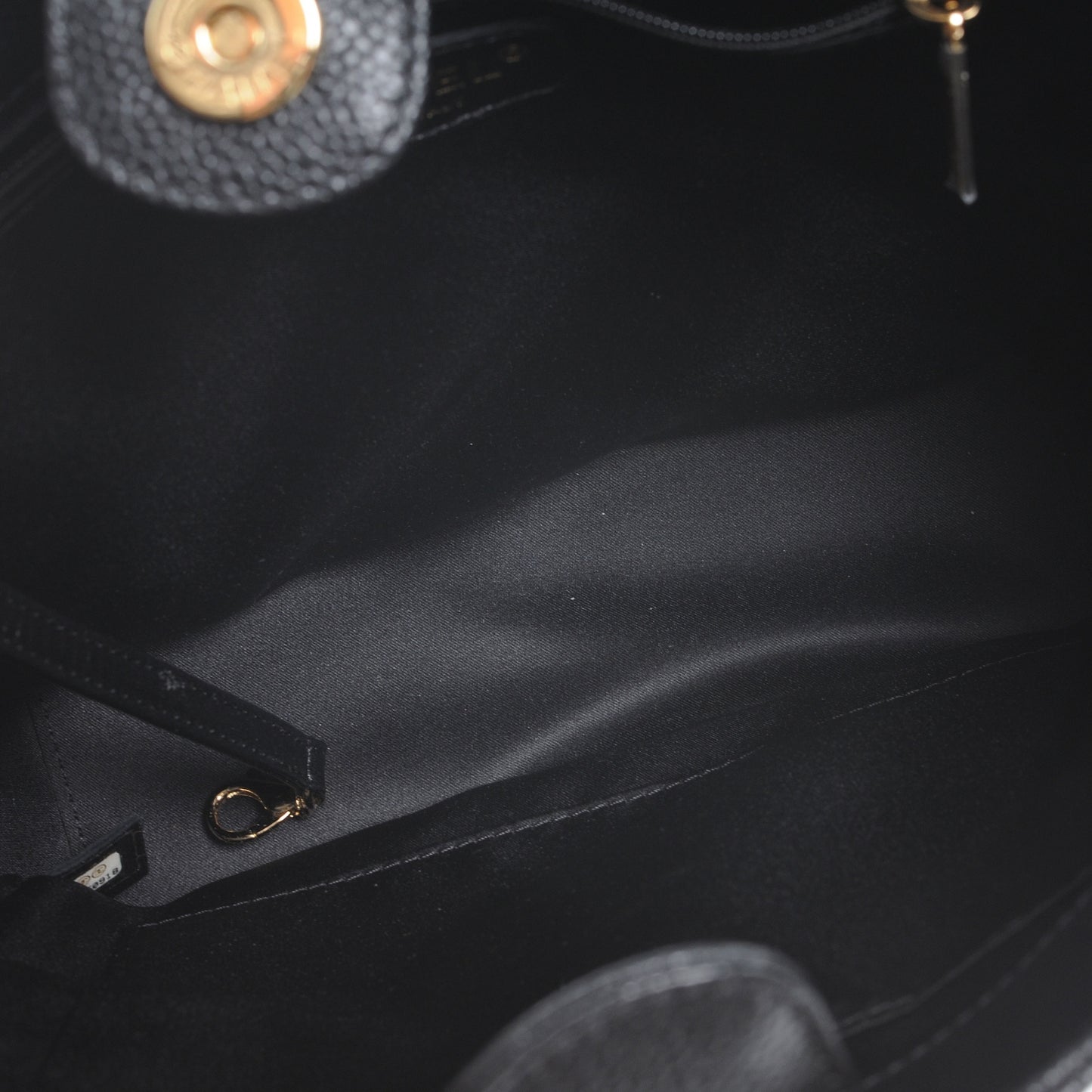 Caviar Petit Shopping Tote PST Black
