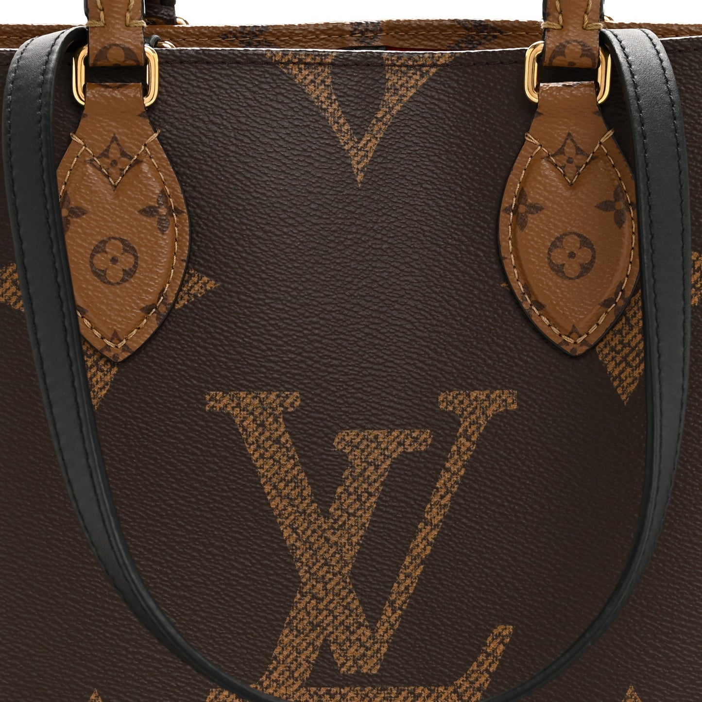 Reverse Monogram Giant Onthego MM