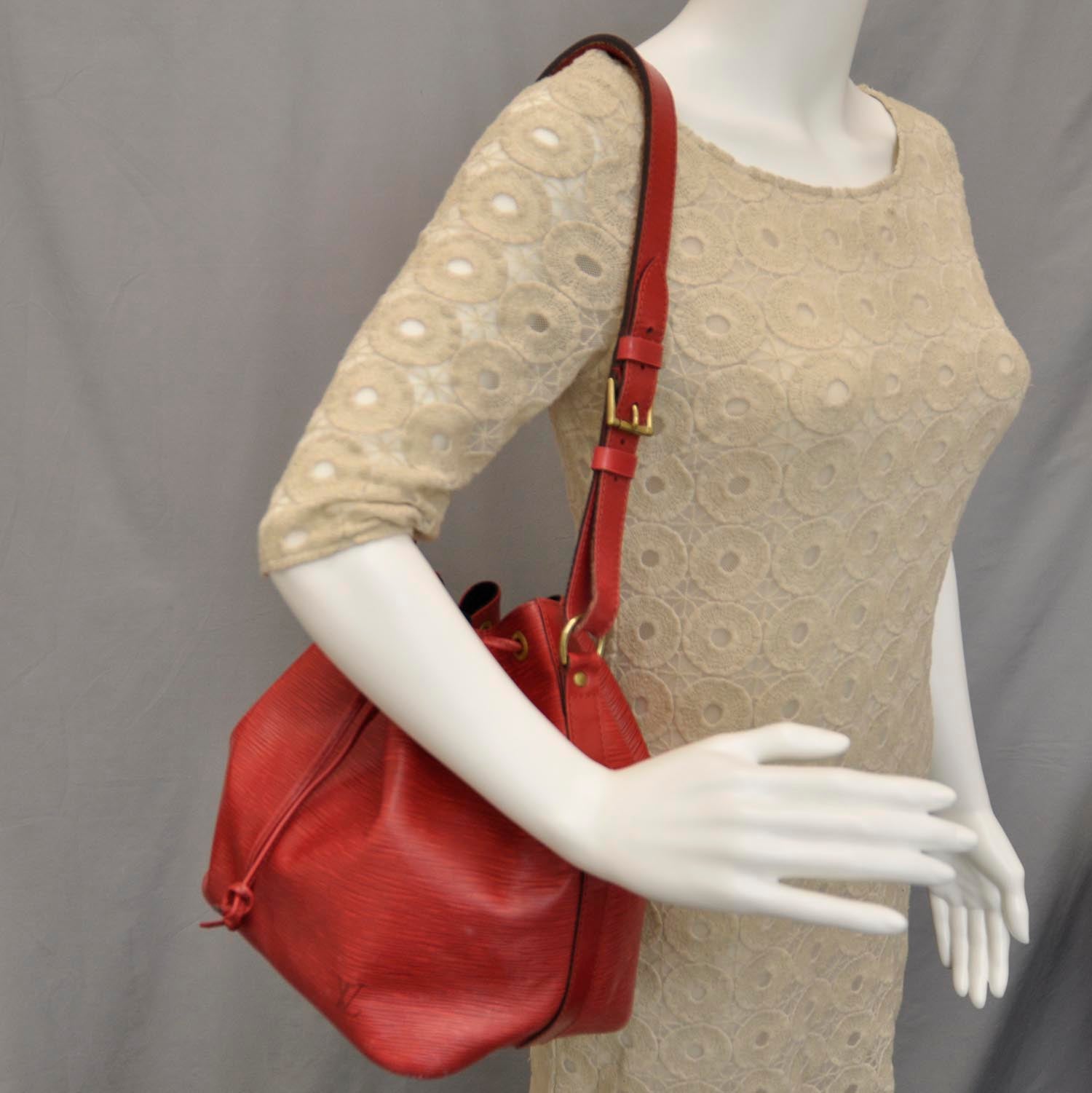 Louis Vuitton Epi Petit Noe Red 2 of 8
