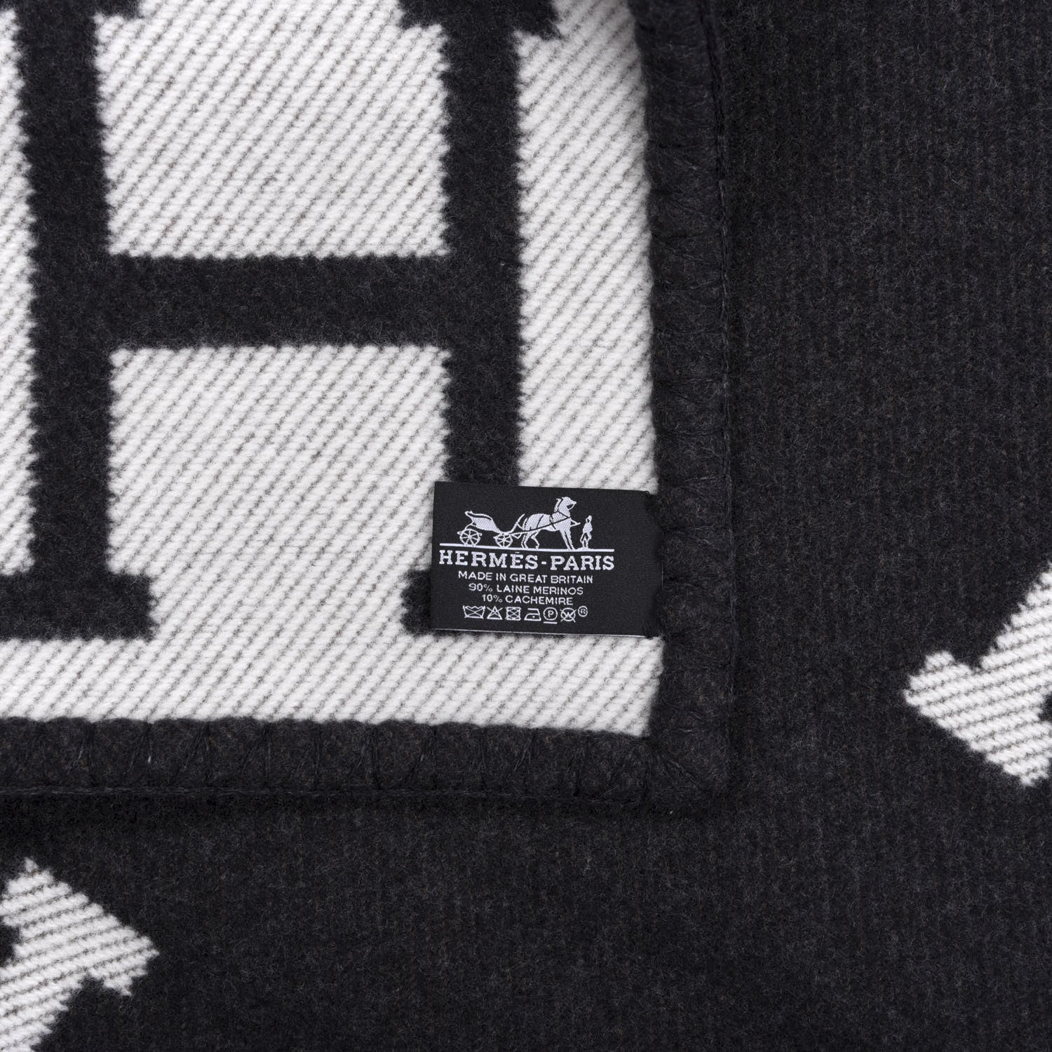Hermes Wool Cashmere Avalon III Blanket Ecru Black 3 of 3