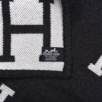 Hermes Wool Cashmere Avalon III Blanket Ecru Black 3 of 3