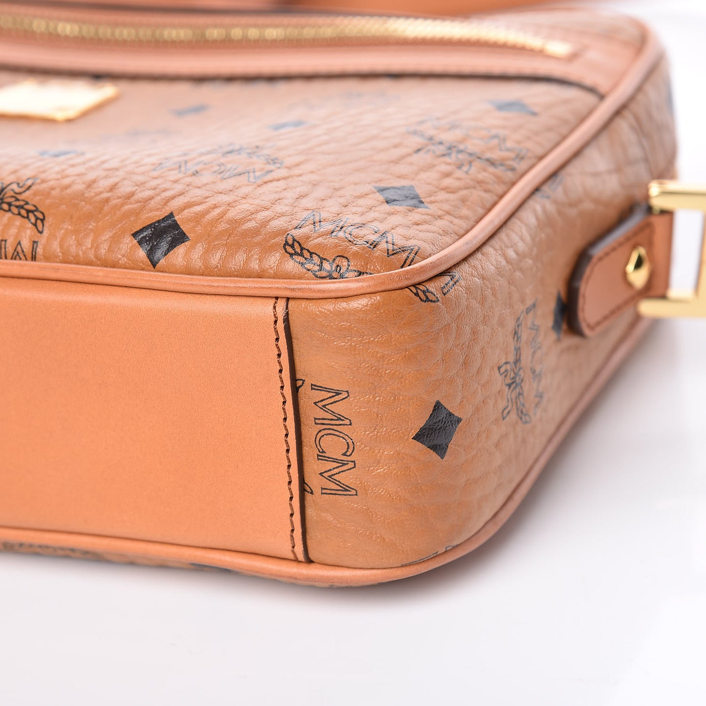 Visetos Medium Heritage Line Camera Crossbody Bag Cognac
