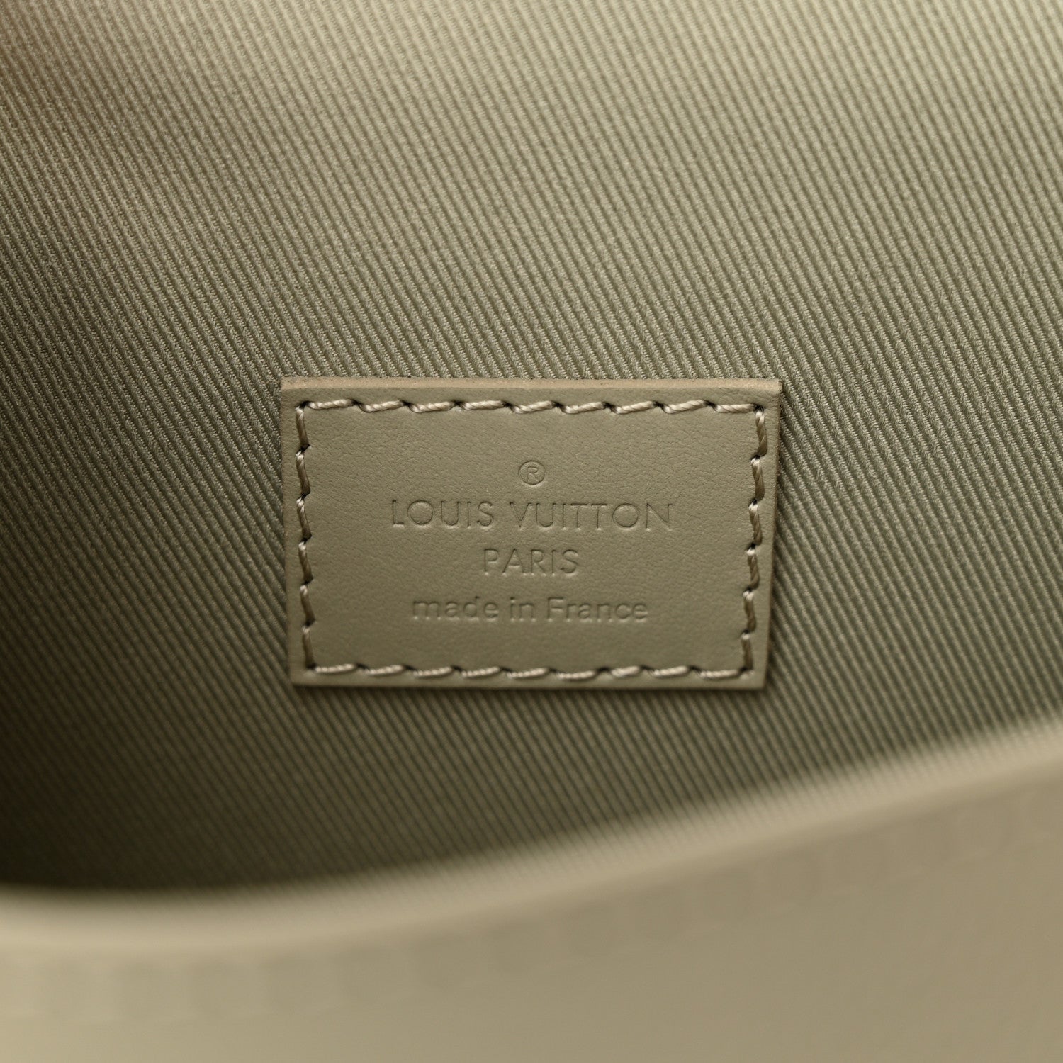 Louis Vuitton Calfskin Aerogram Fastline Wearable Wallet Sage 7 of 10