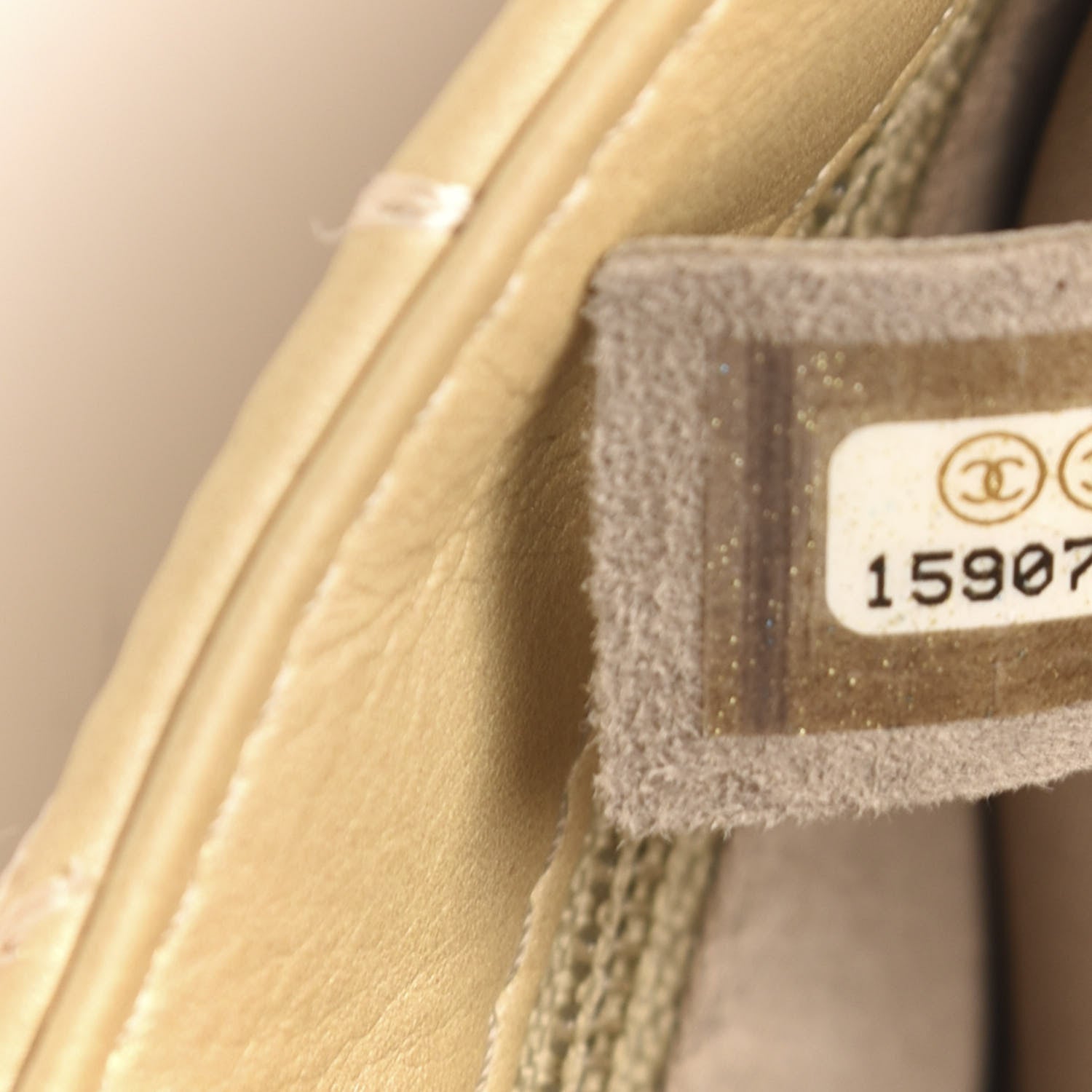 Chanel Calfskin Ultimate Stitch Flap Gold 8 of 14