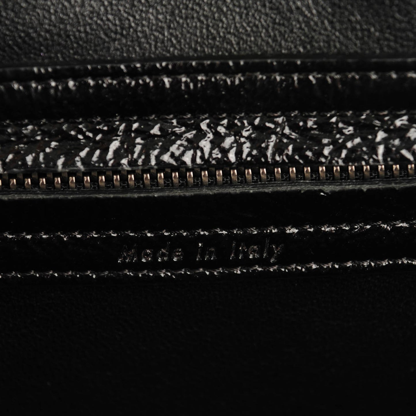Shiny Goatskin Medium Phantom Luggage Black