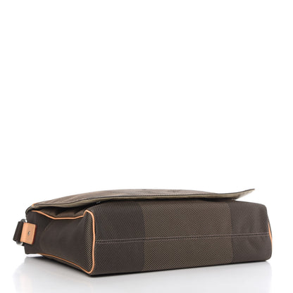 Louis Vuitton Damier Geant Messenger Bag Terre 4 of 9