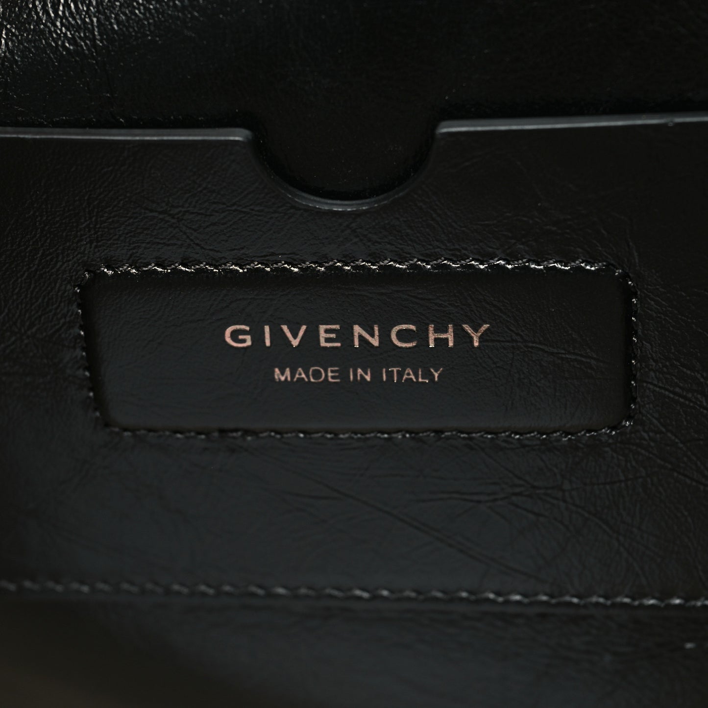 Smooth Calfskin Medium Studded Soft Antigona Black