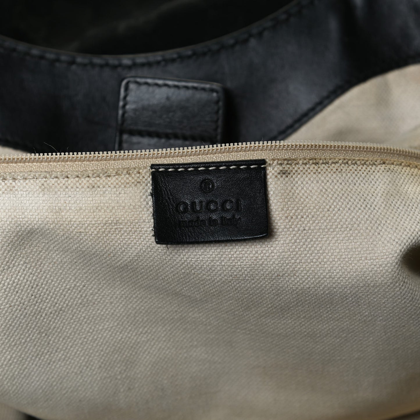 Monogram Medium Sukey Black