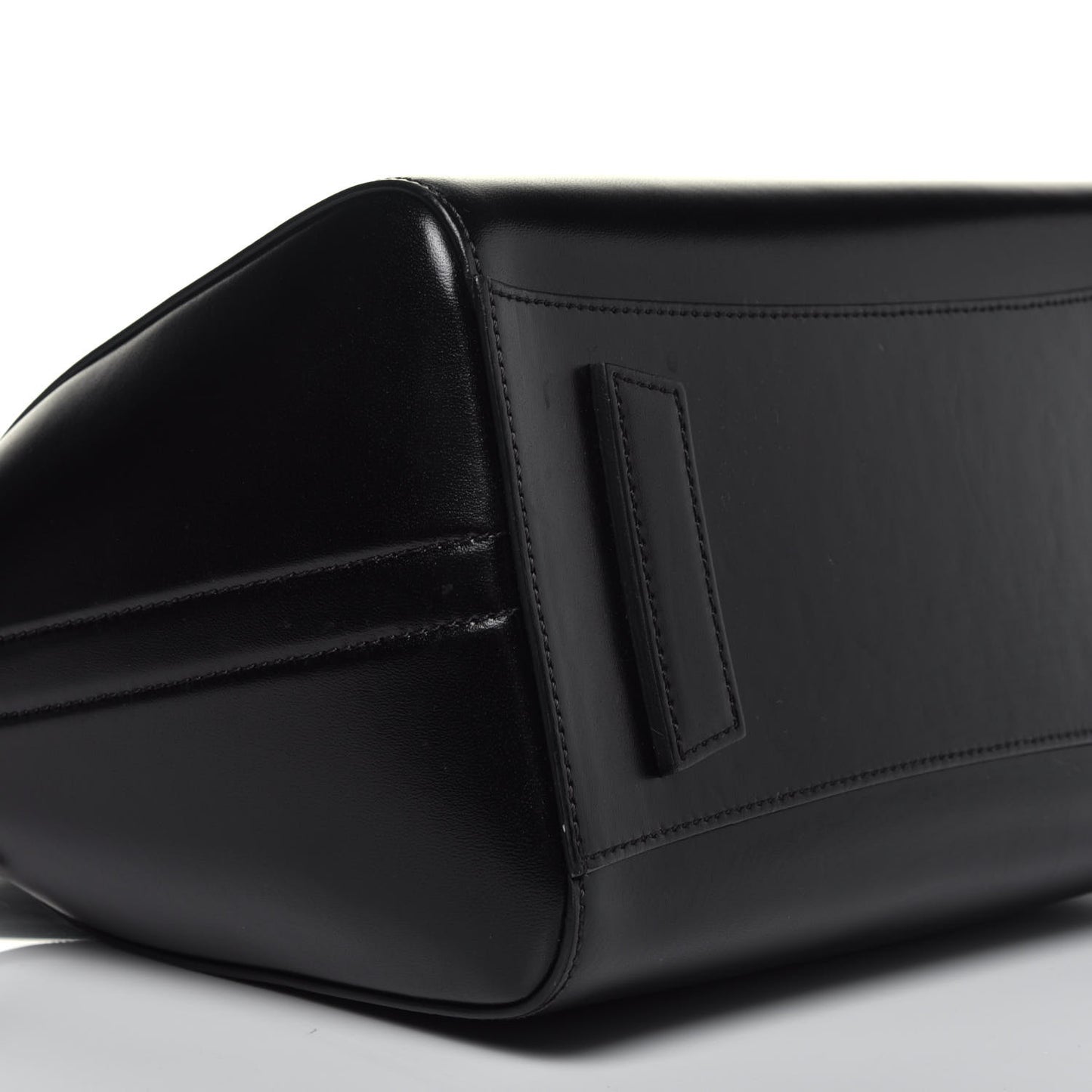 Shiny Lord Calfskin Medium Antigona Black