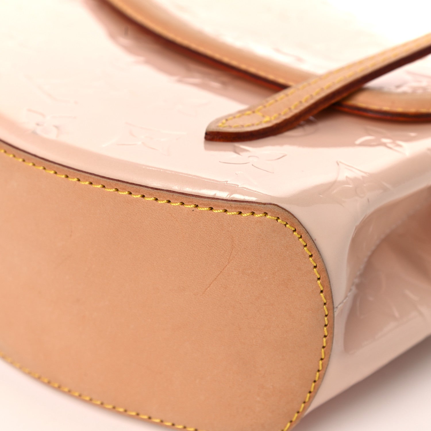 Louis Vuitton Vernis Biscayne Bay PM Marshmallow 8 of 18