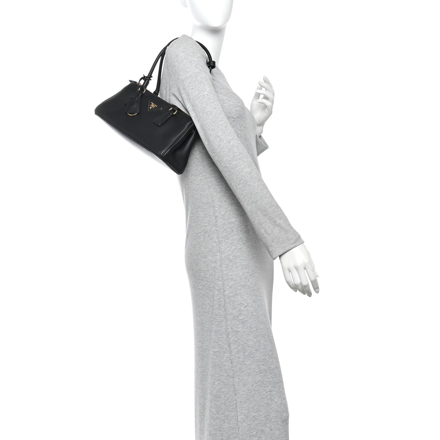 Soft Grain Medium East West Galleria Double Zip Bag Black