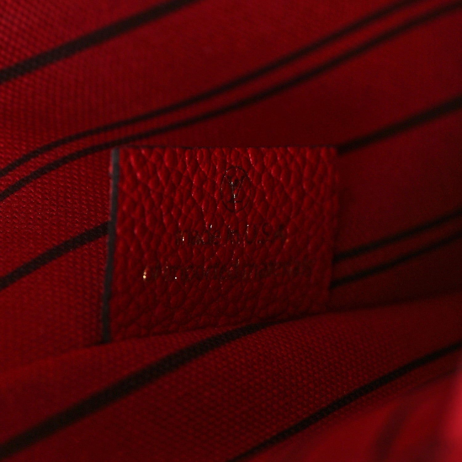Louis Vuitton Empreinte Pochette Metis Cherry 7 of 10