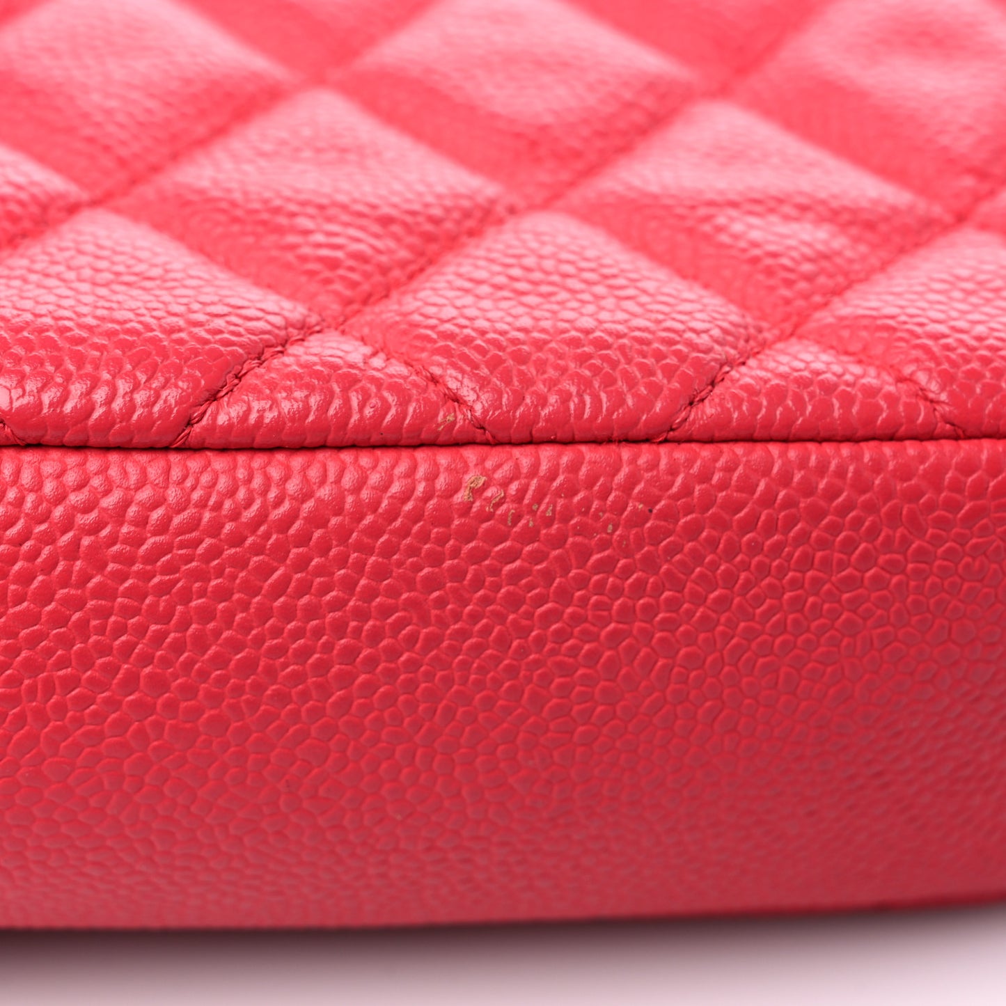 Caviar Quilted Medium Easy Flap Coral Coral Pink