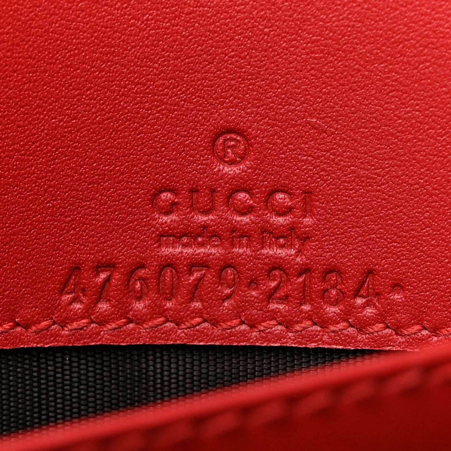 Calfskin Queen Margaret Chain Wallet Blue Agata Hibiscus Red Mystic White