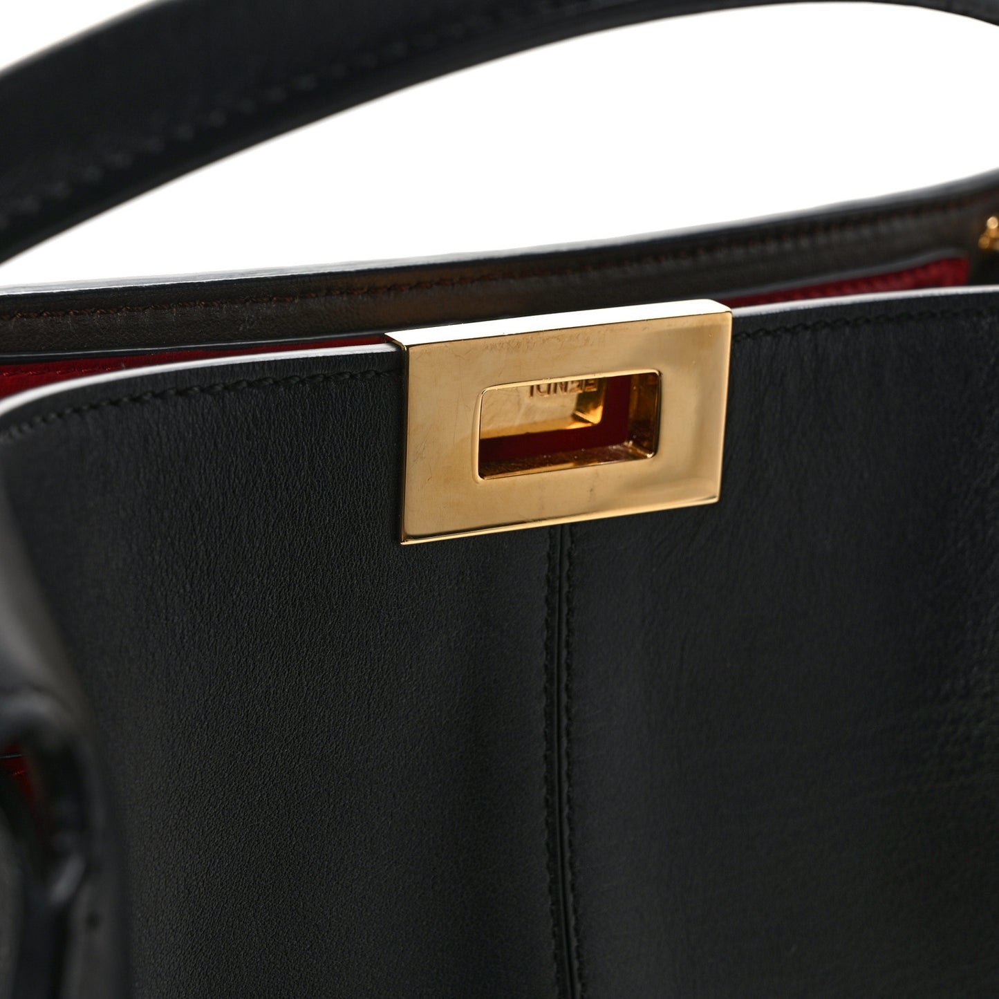 Vitello Seta Century Medium Peekaboo X-Lite Black Fragola