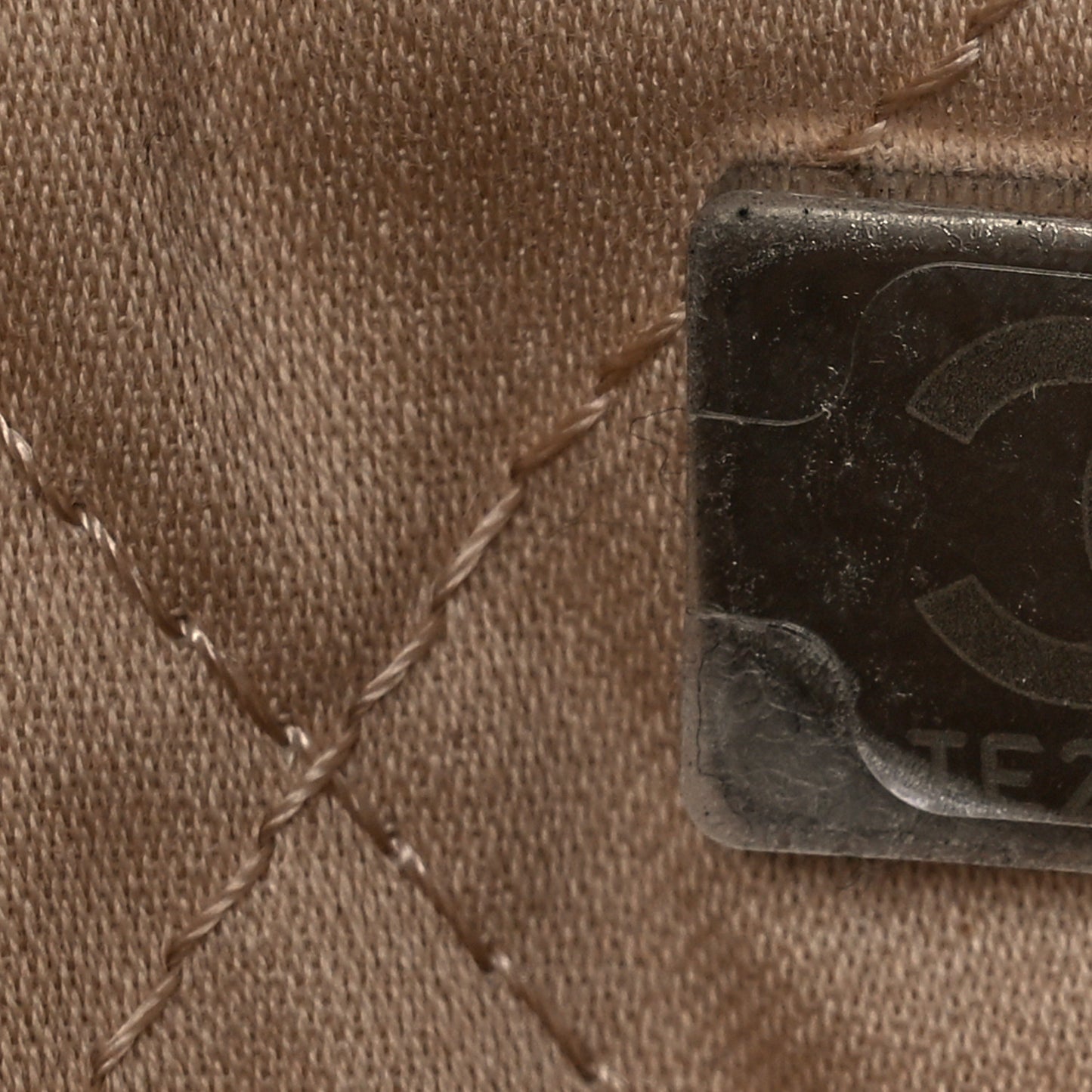 Shiny Calfskin Quilted Chanel 22 White