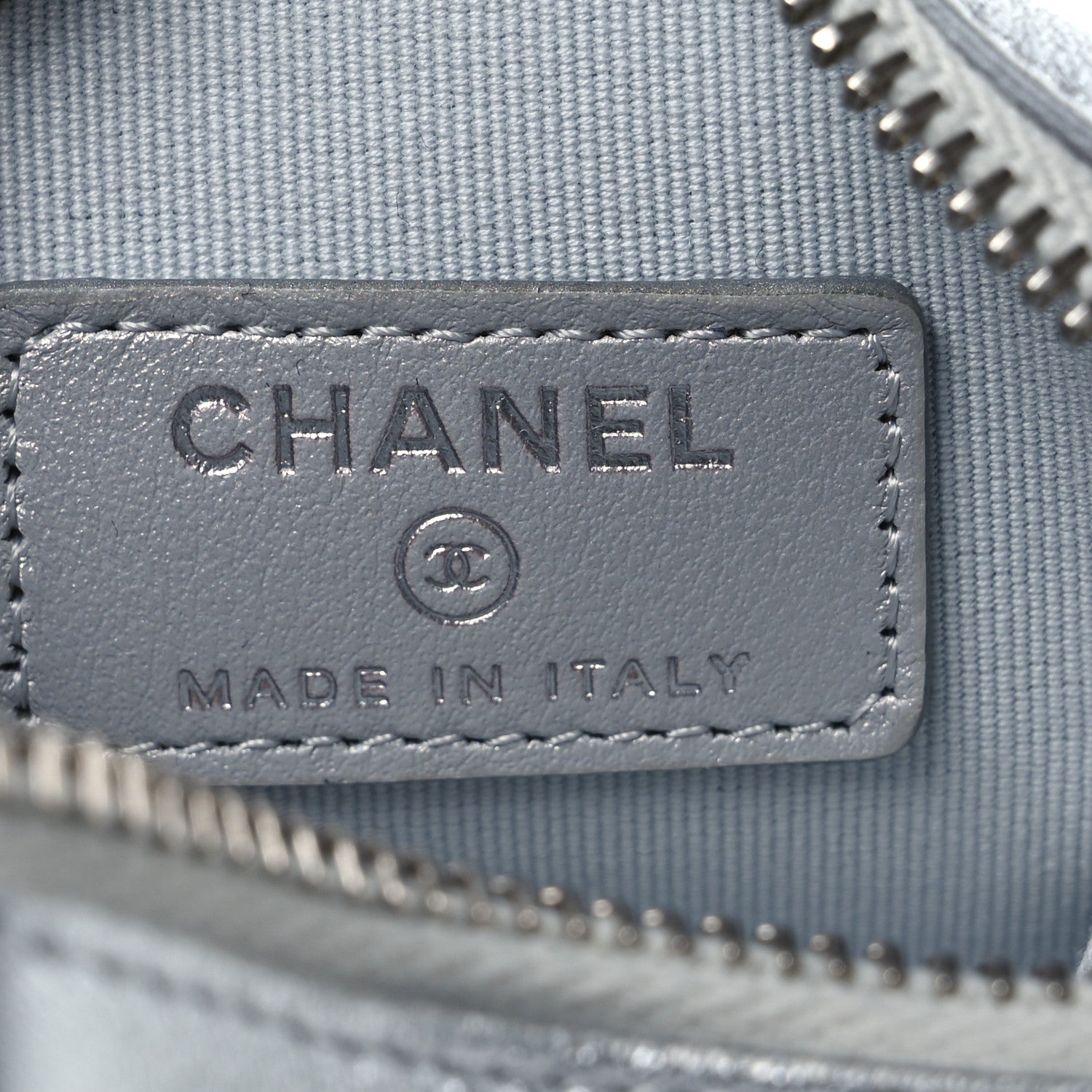 Chanel Metallic Lambskin Walk Of Fame Star Clip On Coin Purse Silver 6 of 11