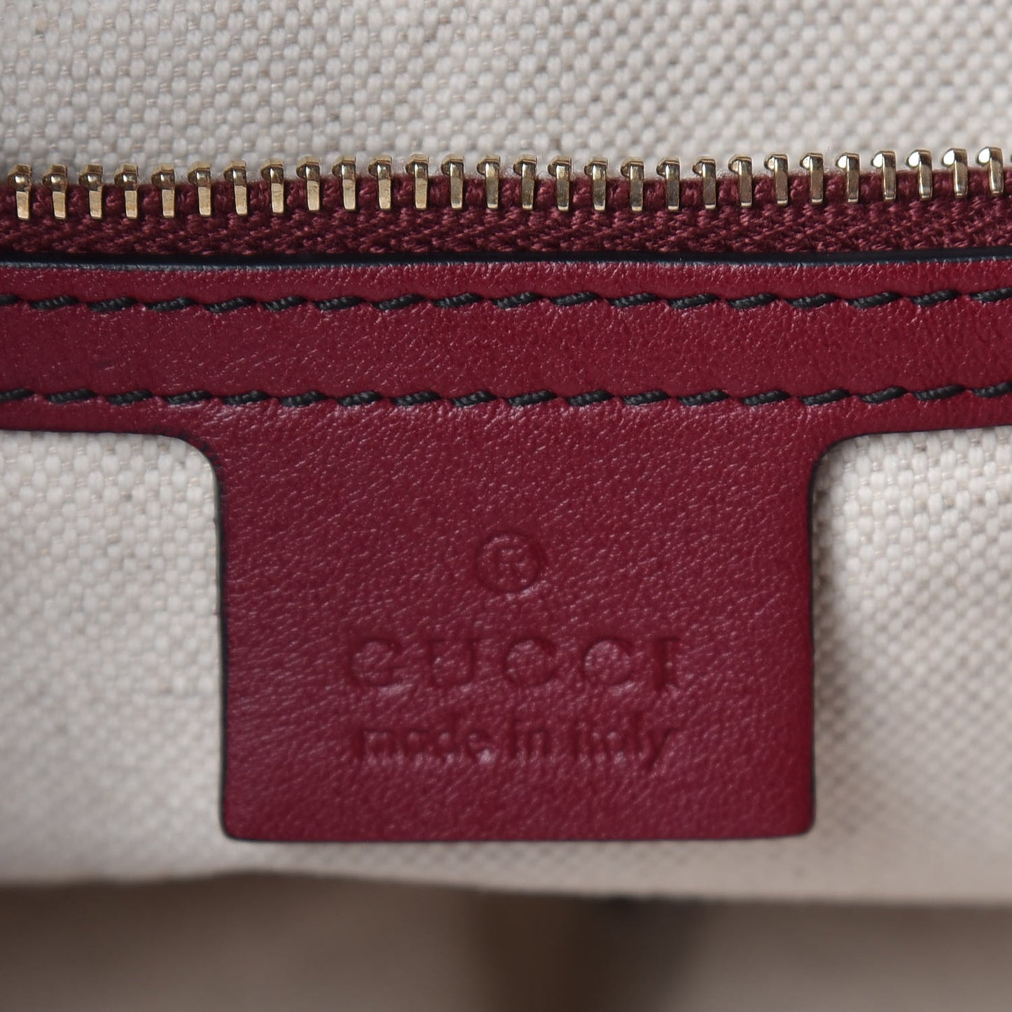 Soft Guccissima Medium Emily Hobo Classic Ruby