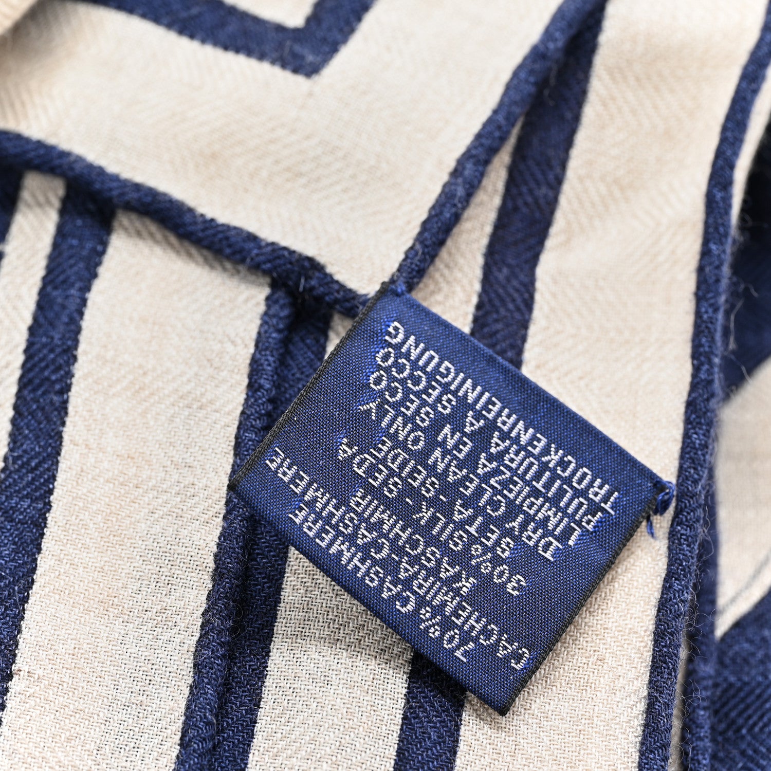 Hermes Cashmere Silk La Promenade Du Matin Shawl 140 Naturel Marine Black 6 of 6