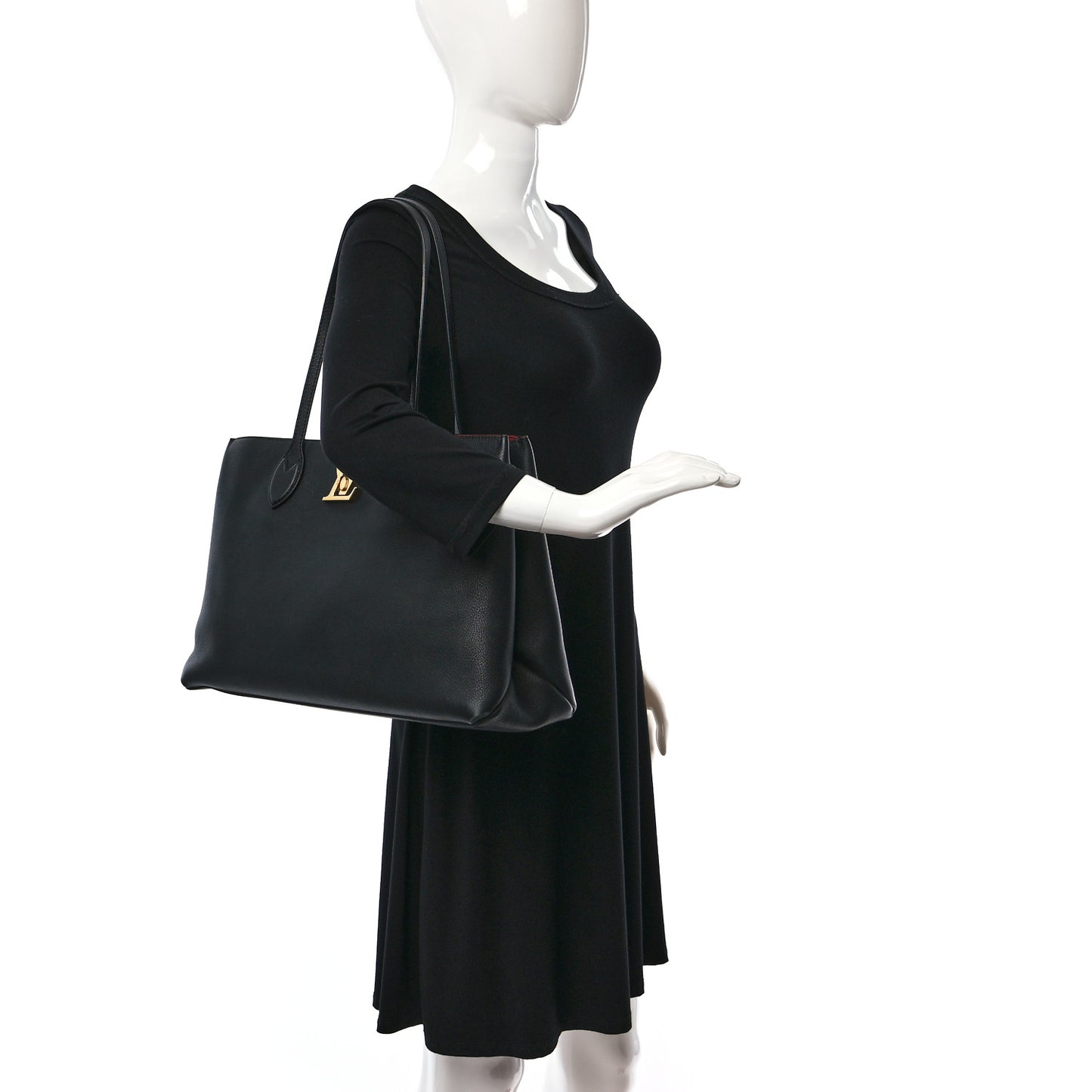 Grained Calfskin Lockme Shopper Black