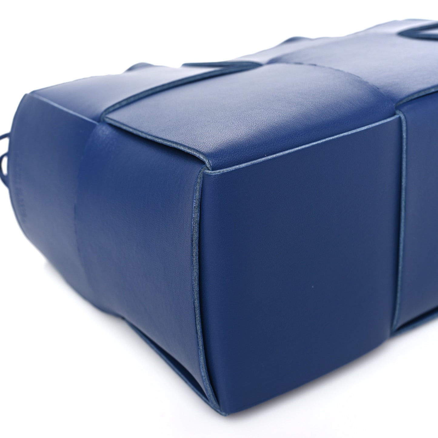 Smooth Calfskin Intrecciato Small Arco Tote Cruise