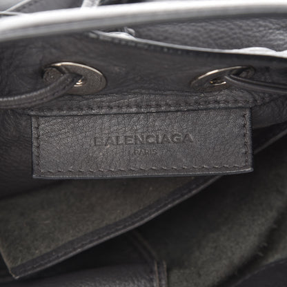 Balenciaga Veau Papier Plate Small Bucket Bag Gris Fossile 6 of 13