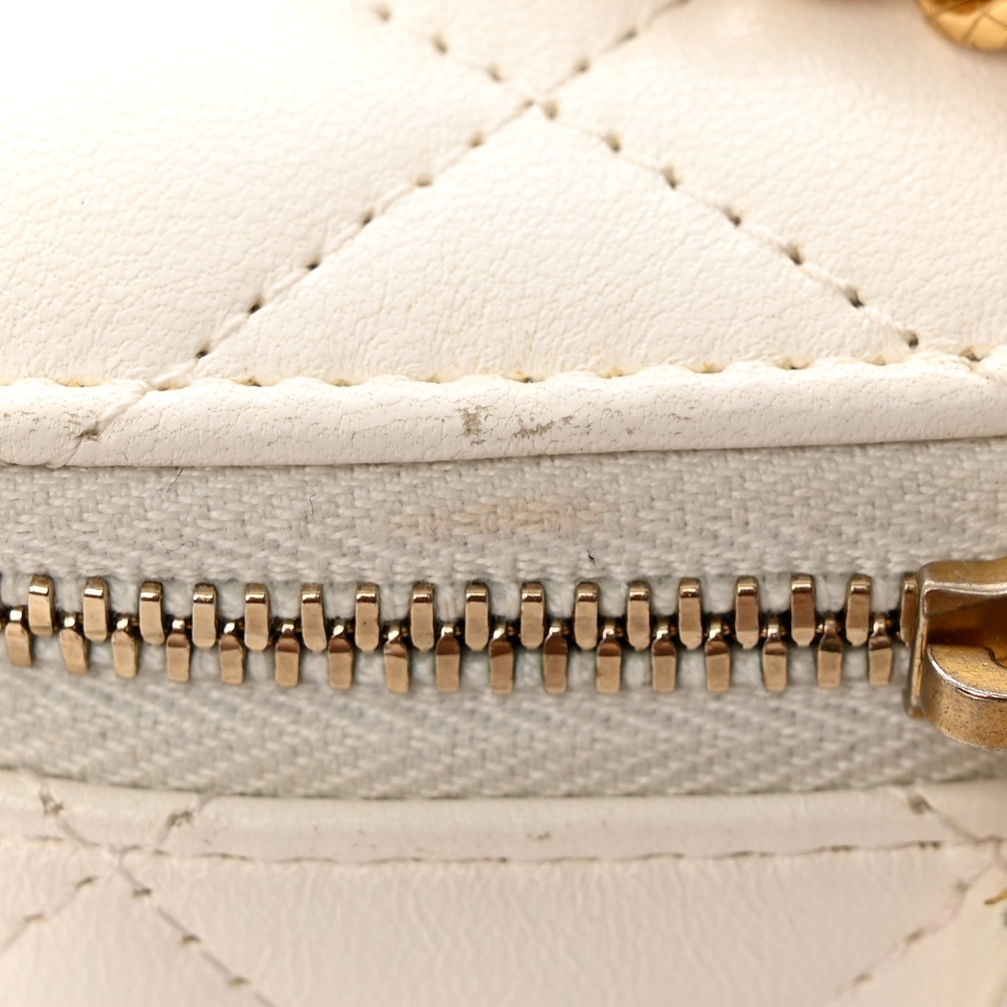 Lambskin Quilted Small CC Dynasty Vanity Case With Chain White