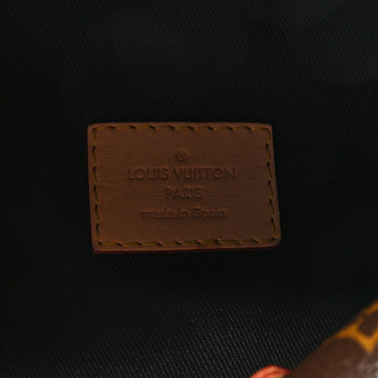 Louis Vuitton Monogram Bumbag 6 of 8
