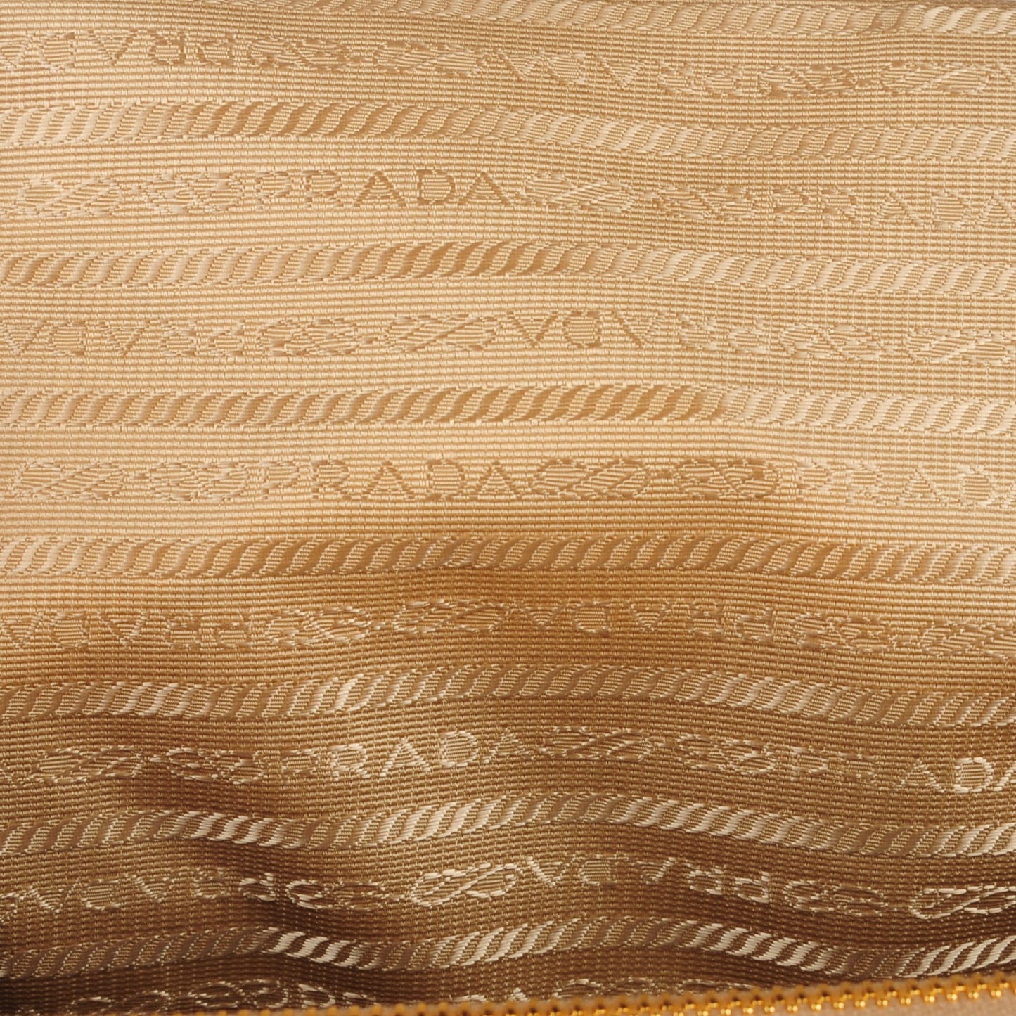 Saffiano Lux Large Galleria Double Zip Tote Cannella