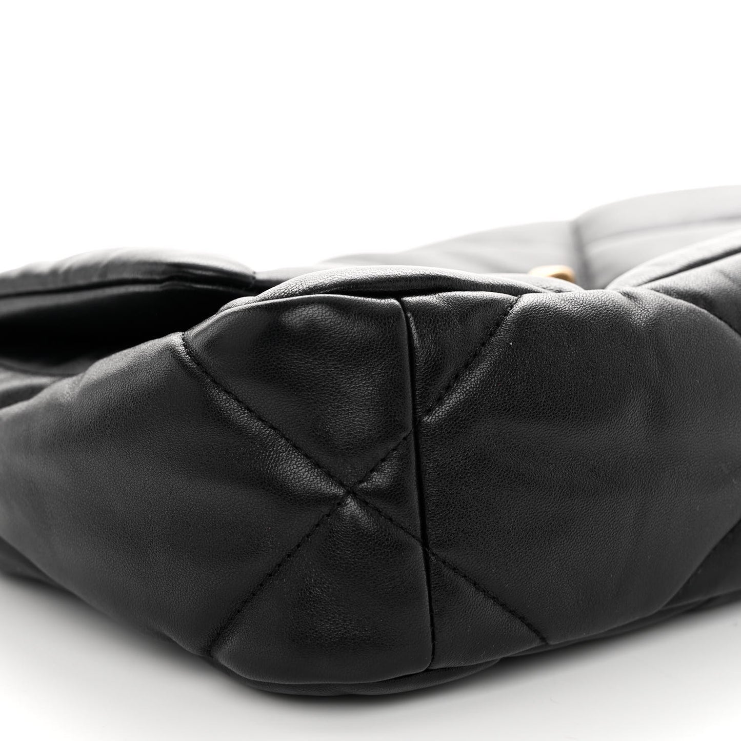 Lambskin Quilted Medium Chanel 19 Flap Black
