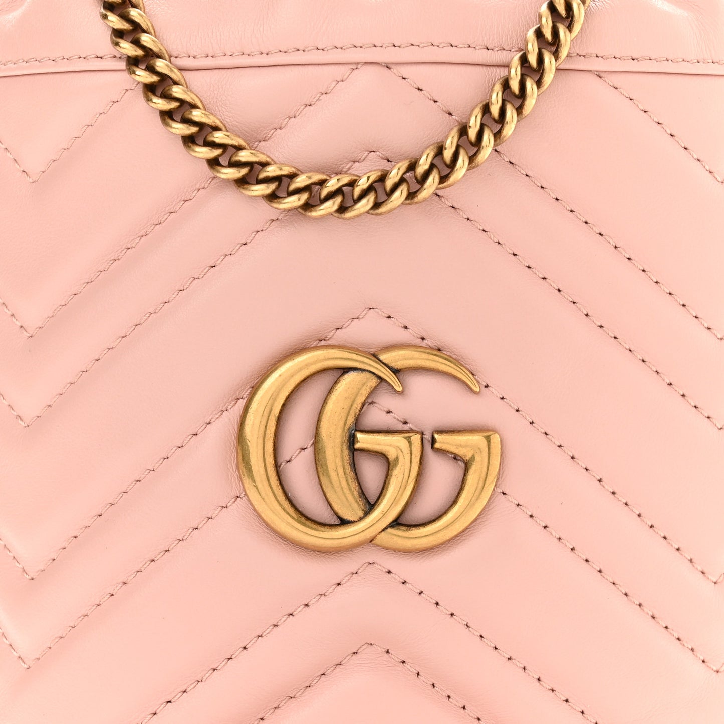 Calfskin Matelasse Mini GG Marmont 2.0 Bucket Bag Perfect Pink