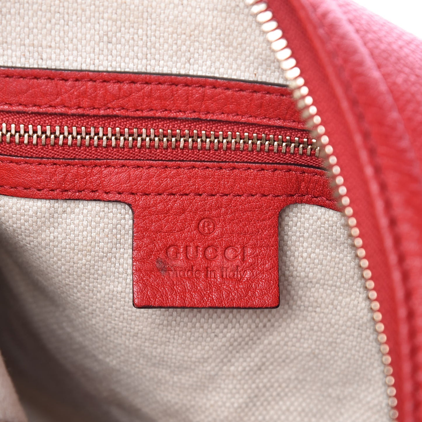 Pebbled Calfskin Large Soho Hobo Red