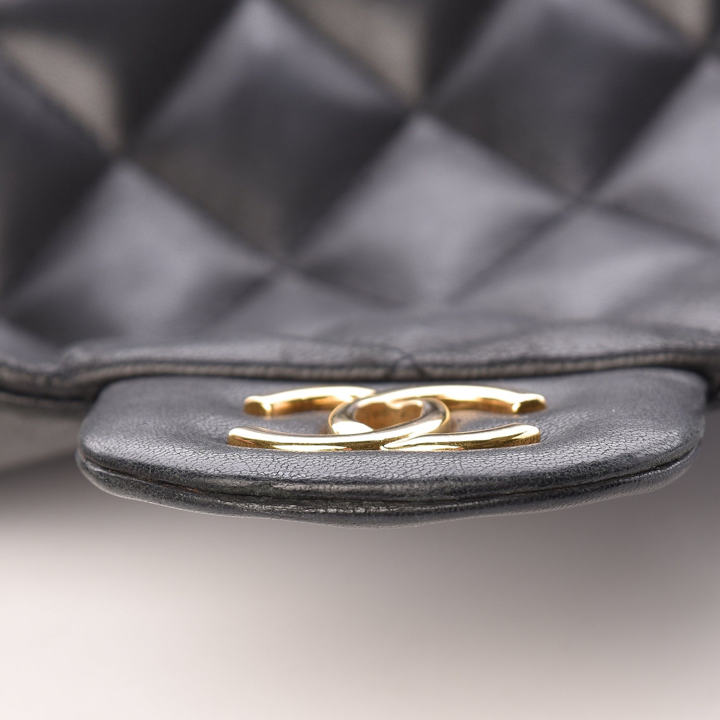 Lambskin Quilted Jumbo Single Flap Black