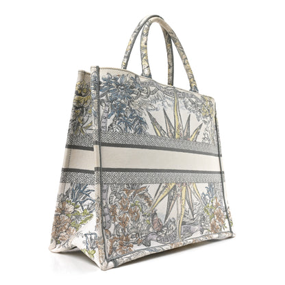Christian Dior Canvas Embroidered Large Rêve d'Infini Book Tote Multicolor 3 of 10