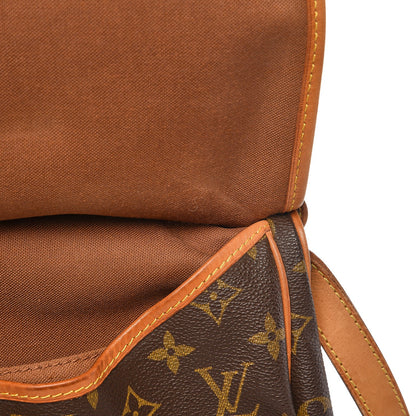 Louis Vuitton Monogram Saumur 30 9 of 13
