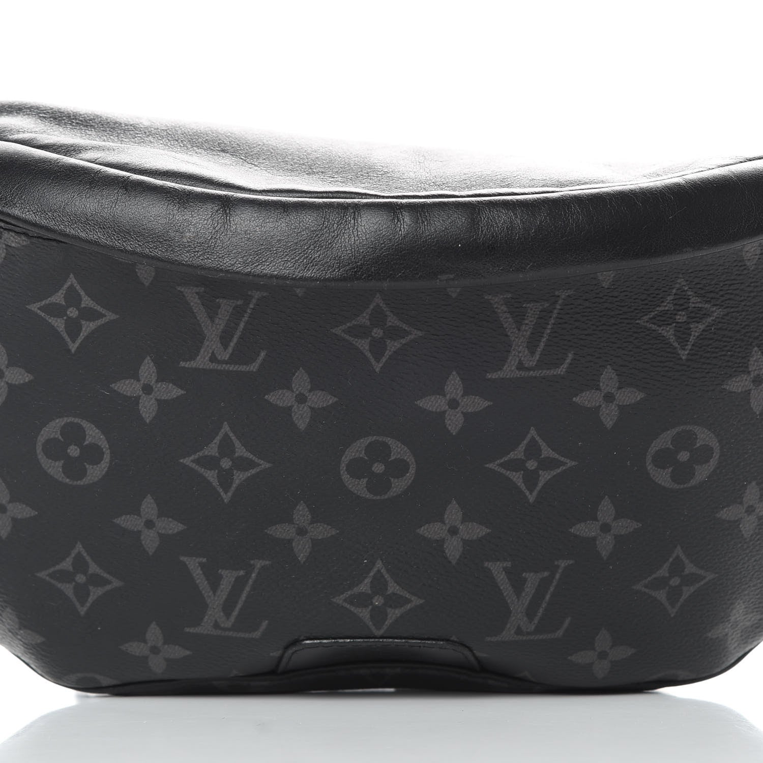 Louis Vuitton Monogram Eclipse Discovery Bumbag 7 of 16