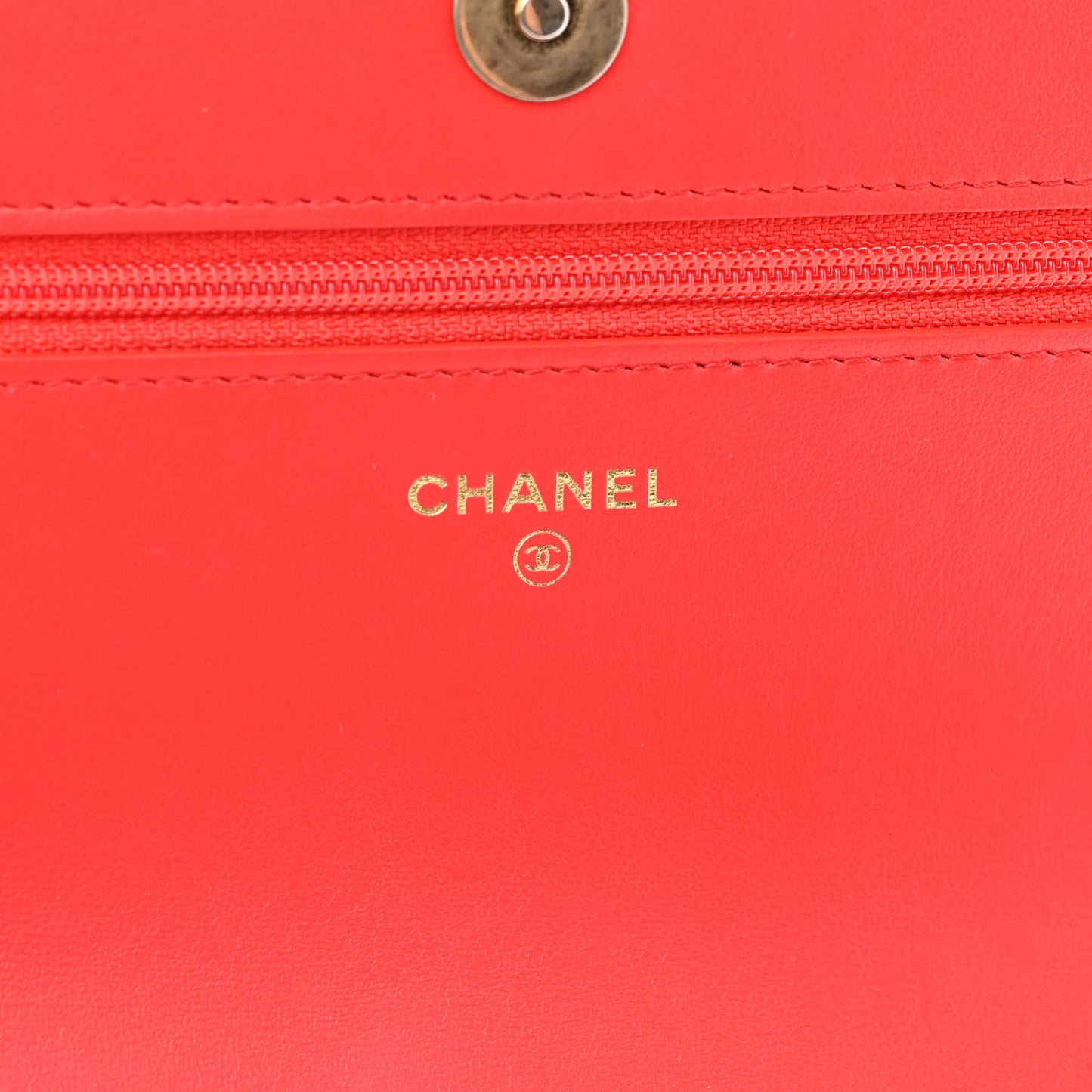 Tweed Quilted Chanel 19 Wallet On Chain WOC Red White