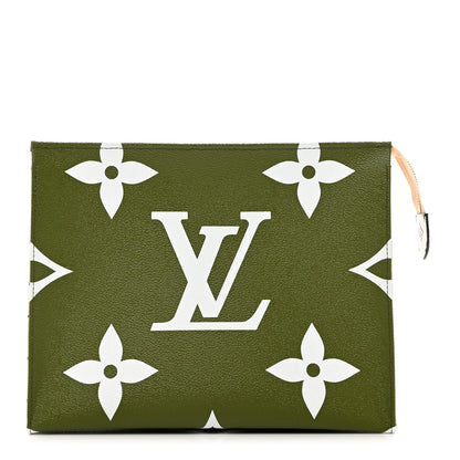 Louis Vuitton Monogram Giant Toiletry Pouch 26 Kaki 1 of 6