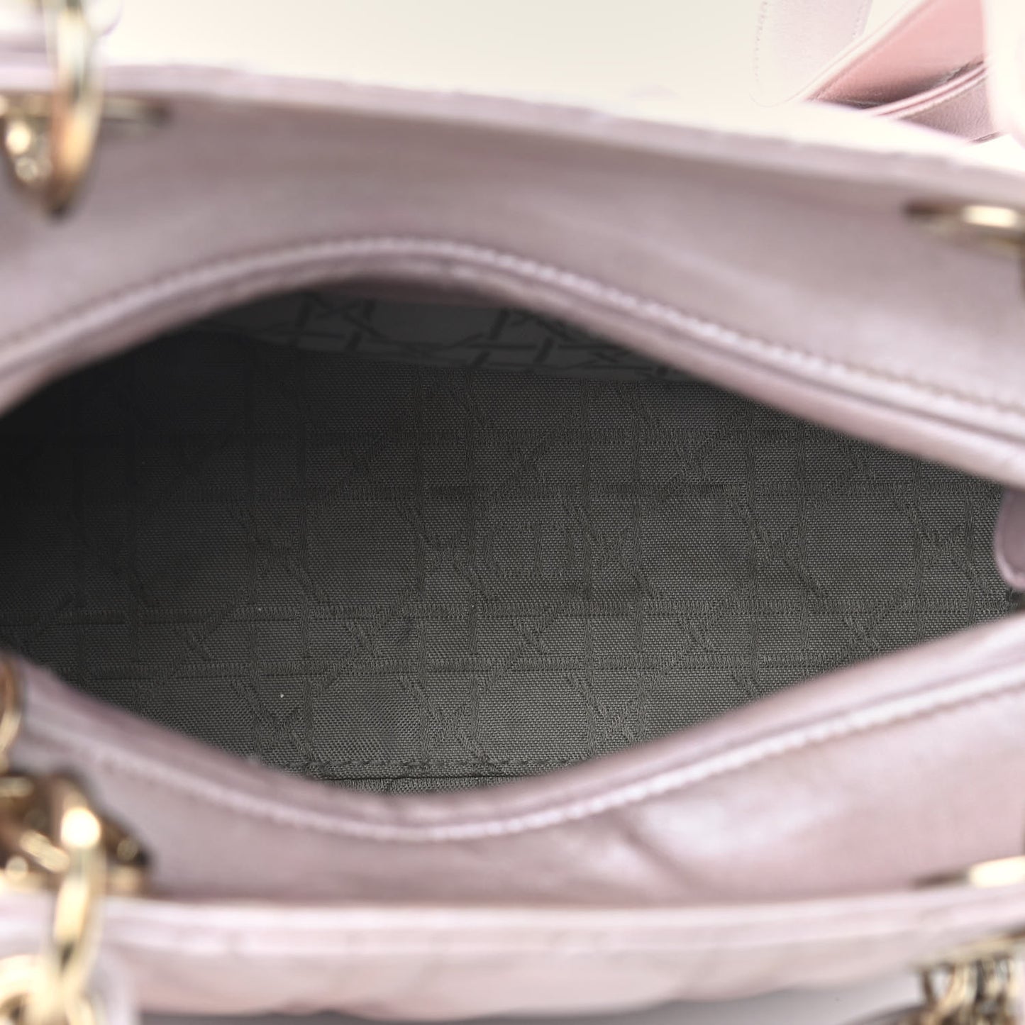 Pearly Lambskin Cannage Medium Lady Dior Lotus