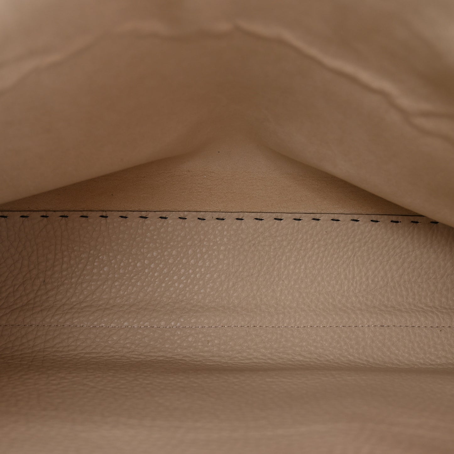 Cuoio Romano Selleria Bi-Color Large Peekaboo Iconic Satchel Asfalto Latte