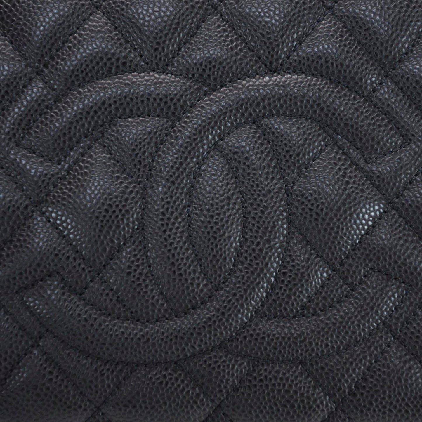 Caviar Petit Shopping Tote PST Black