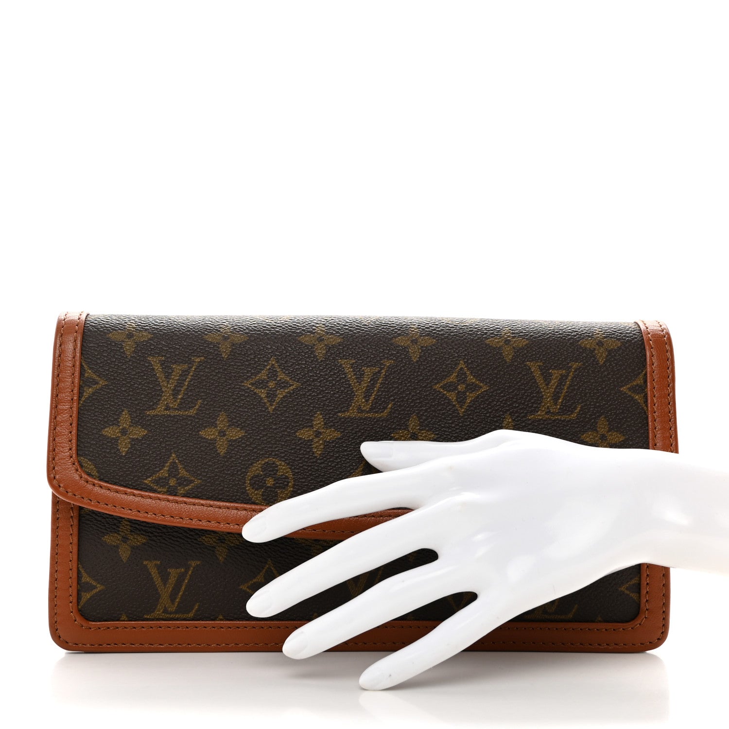 Louis Vuitton Monogram Pochette Dame 26 2 of 9
