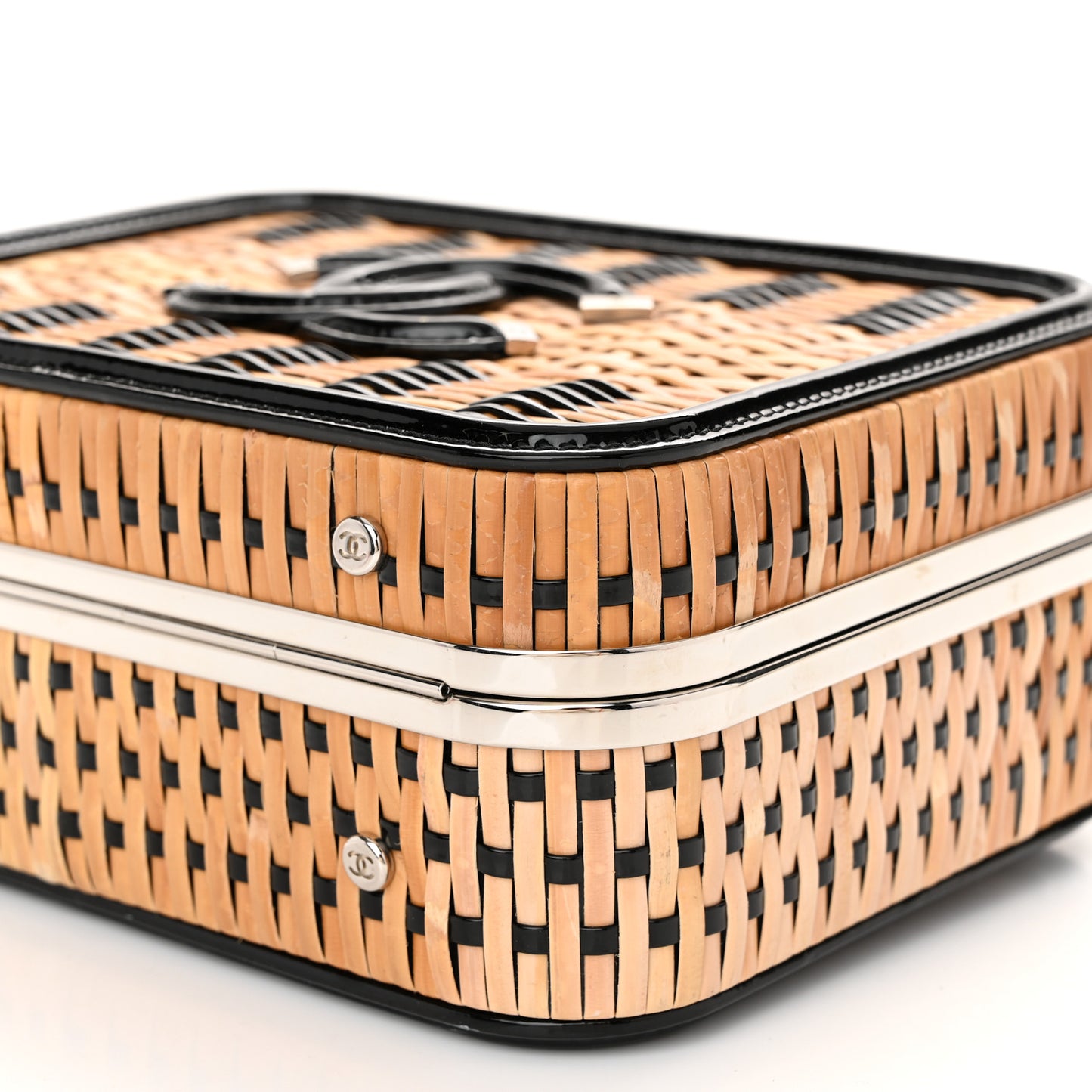 Raffia Patent Medium CC Filigree Vanity Case Black